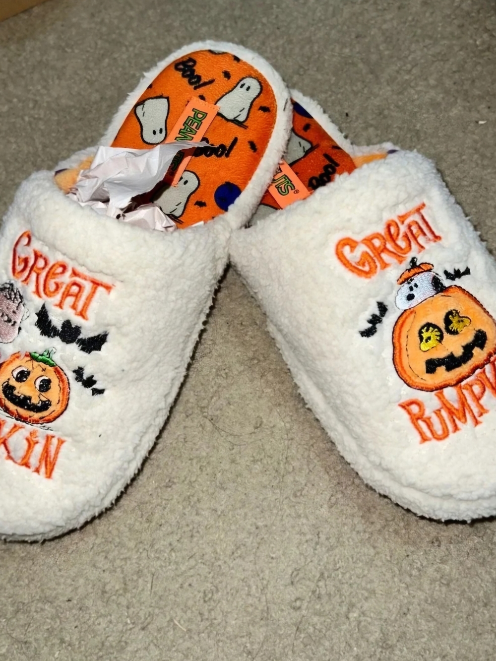 Peanuts Great Pumpkin Womens Cream Slippers - Picture 2 of 8